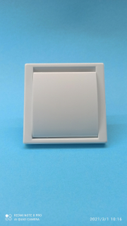 Zásuvka Style Inlet Valve bílá